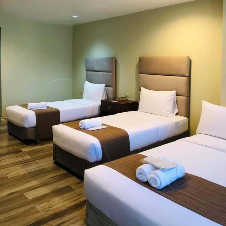 Skyland Garden Hotel and Resort Baguio City Exteriör bild