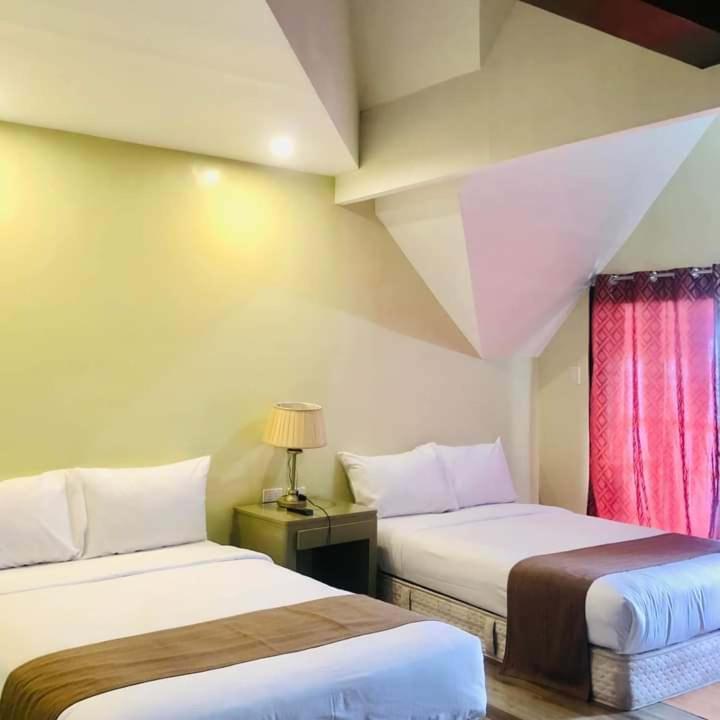 Skyland Garden Hotel and Resort Baguio City Exteriör bild