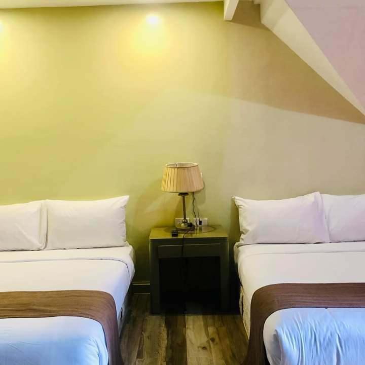 Skyland Garden Hotel and Resort Baguio City Exteriör bild